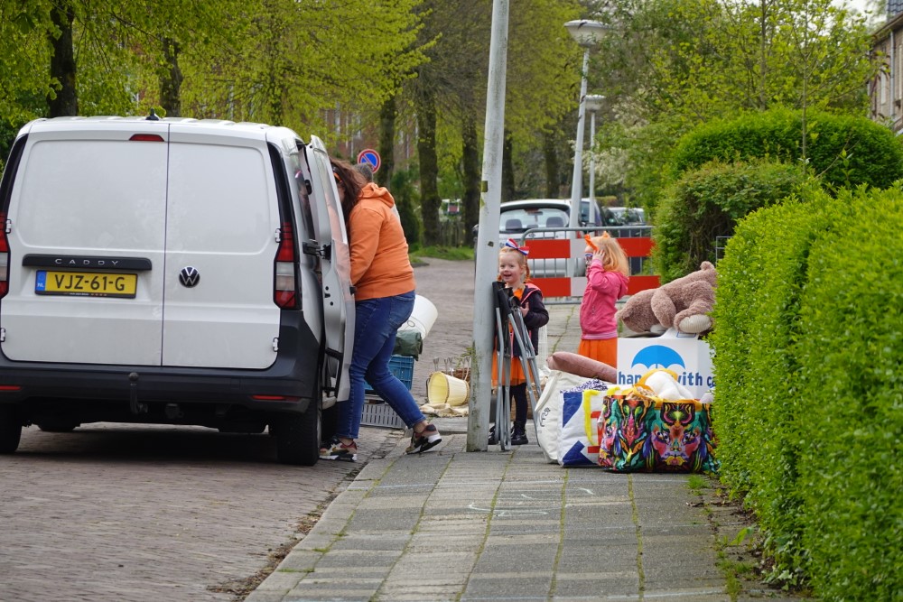 240427 Akkrum Koningsdag vrijmarkt 23  1000